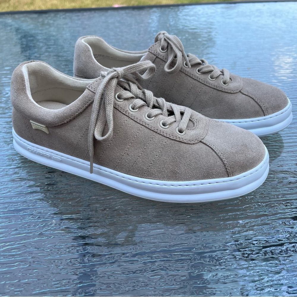 NWOT Camper Tan Walking Runners Trainers Sneakers